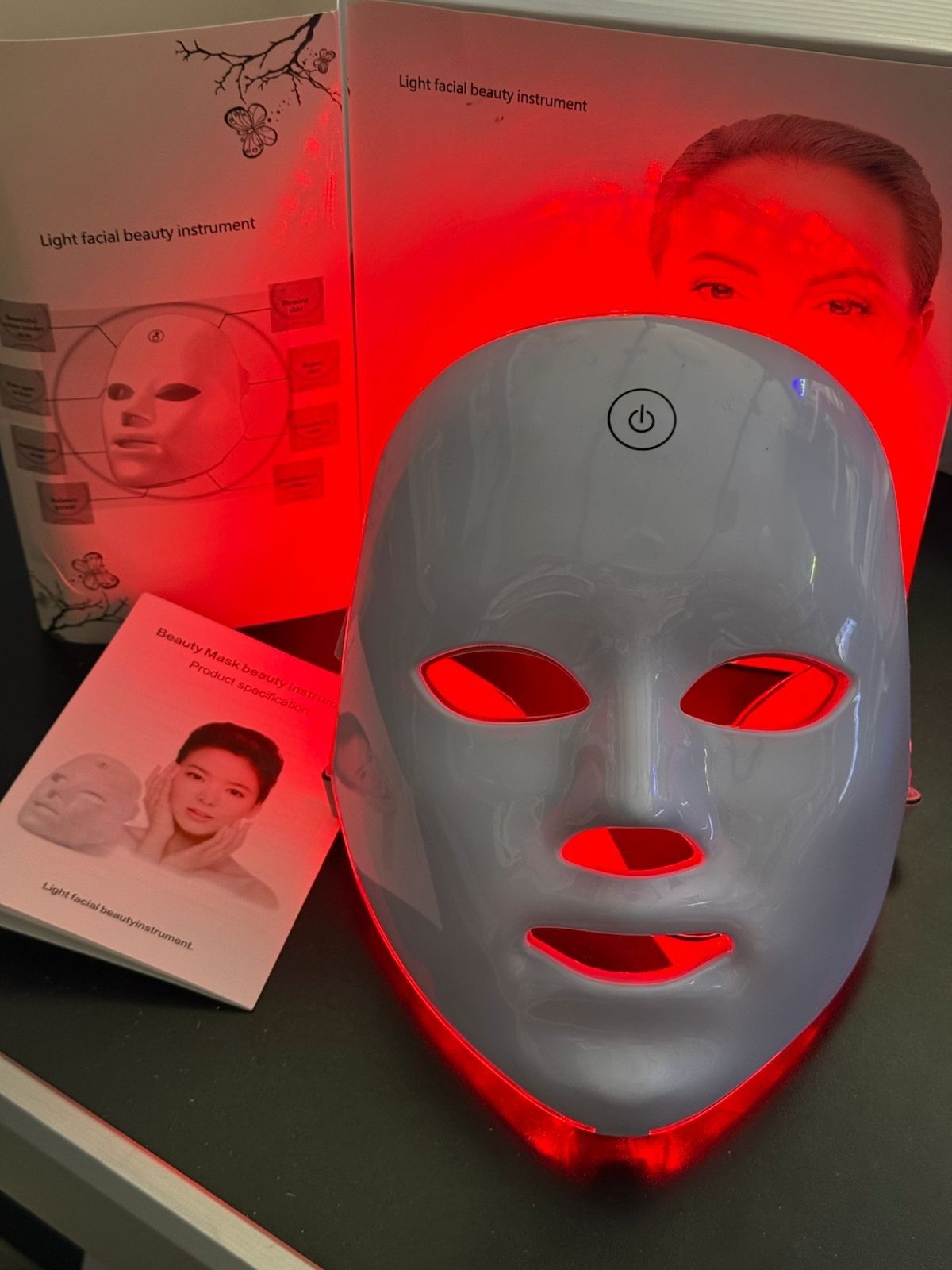 Red light beauty tool